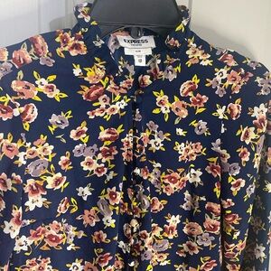 ❌ SOLD ❌ Express portofino blouse